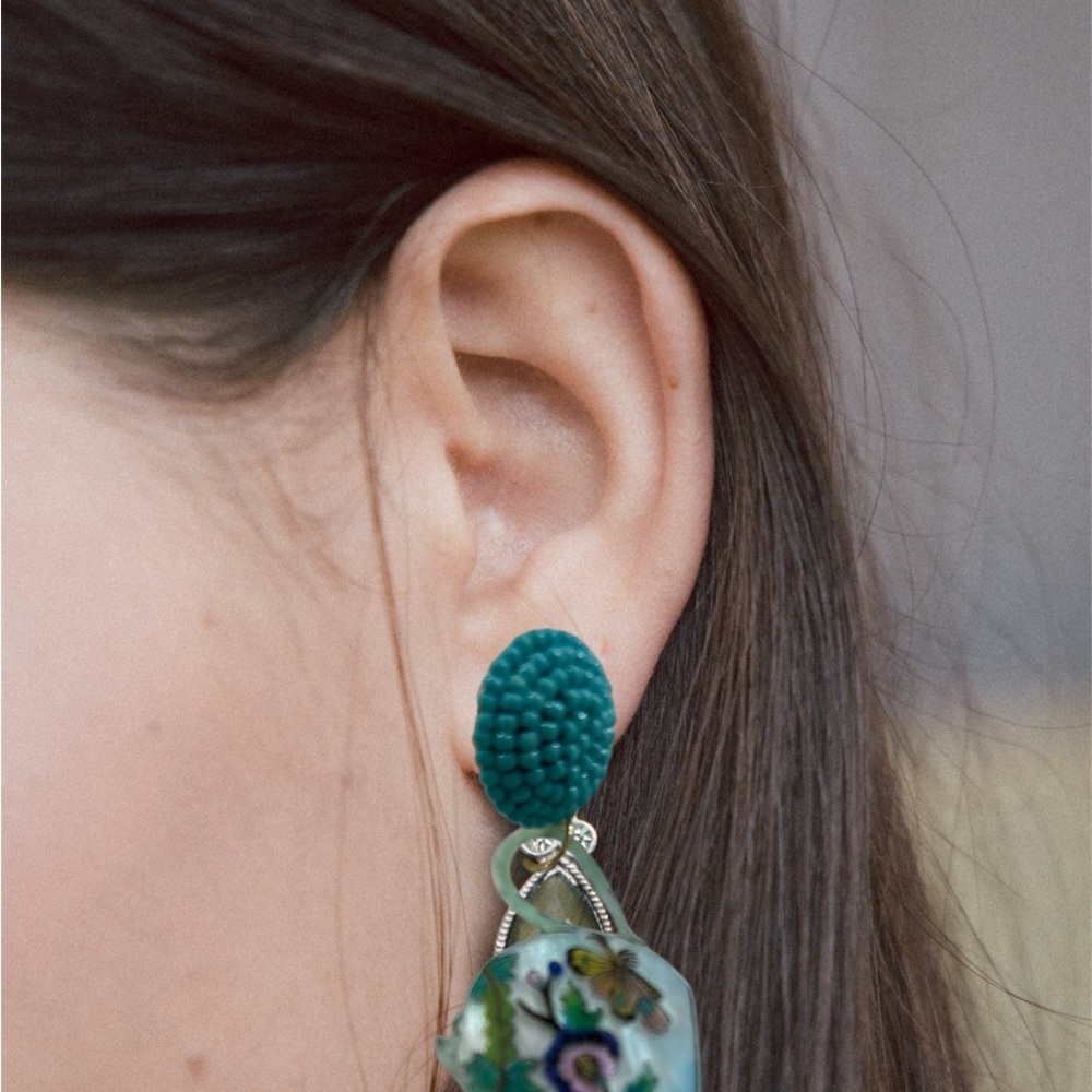 Beaded floral teacup & teapot unique earrings Anthropologie Alice wonderland fun